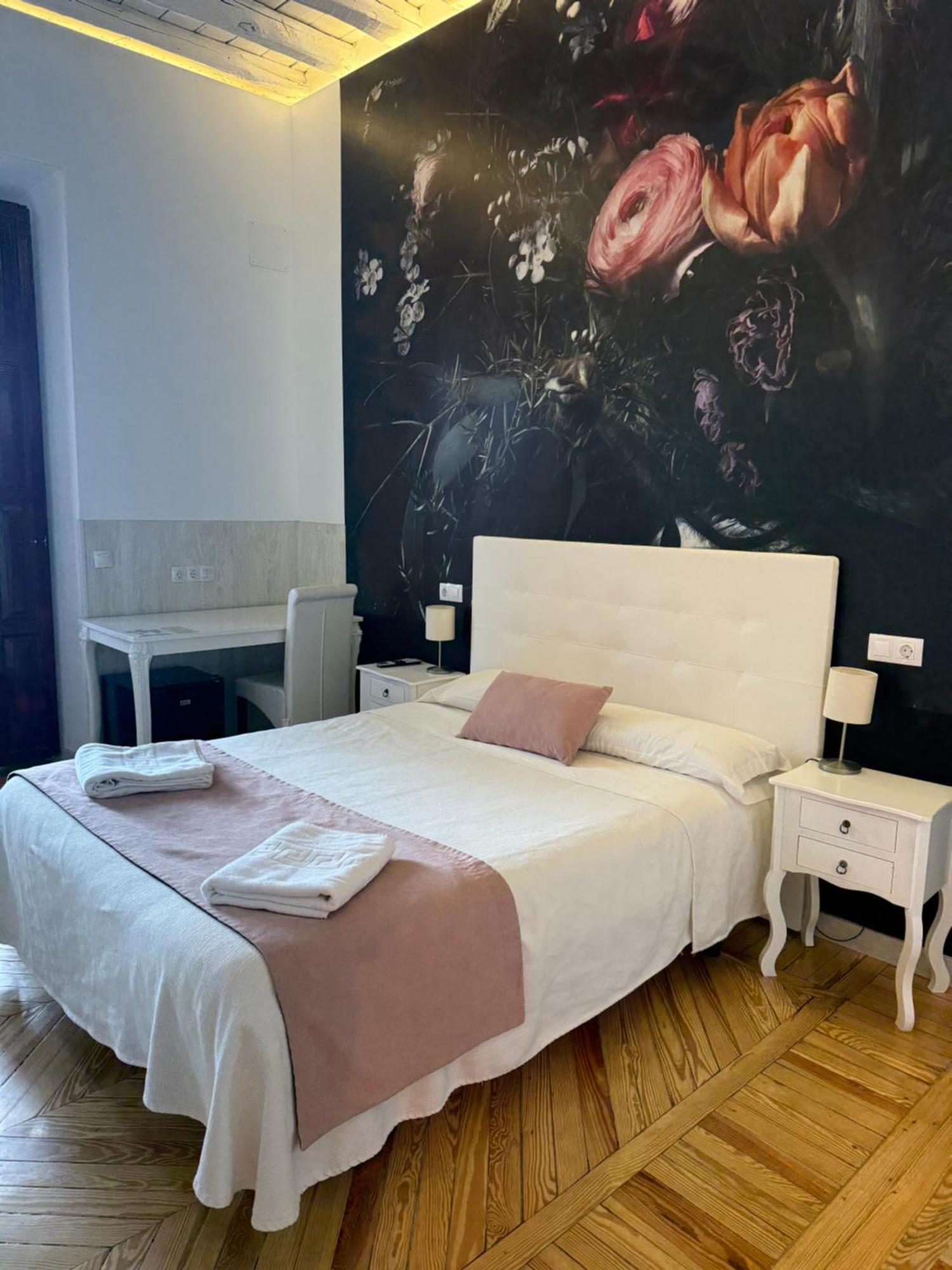 Casa Jardin El Colmenar 호텔 라스 나바스 델 마르케스 외부 사진